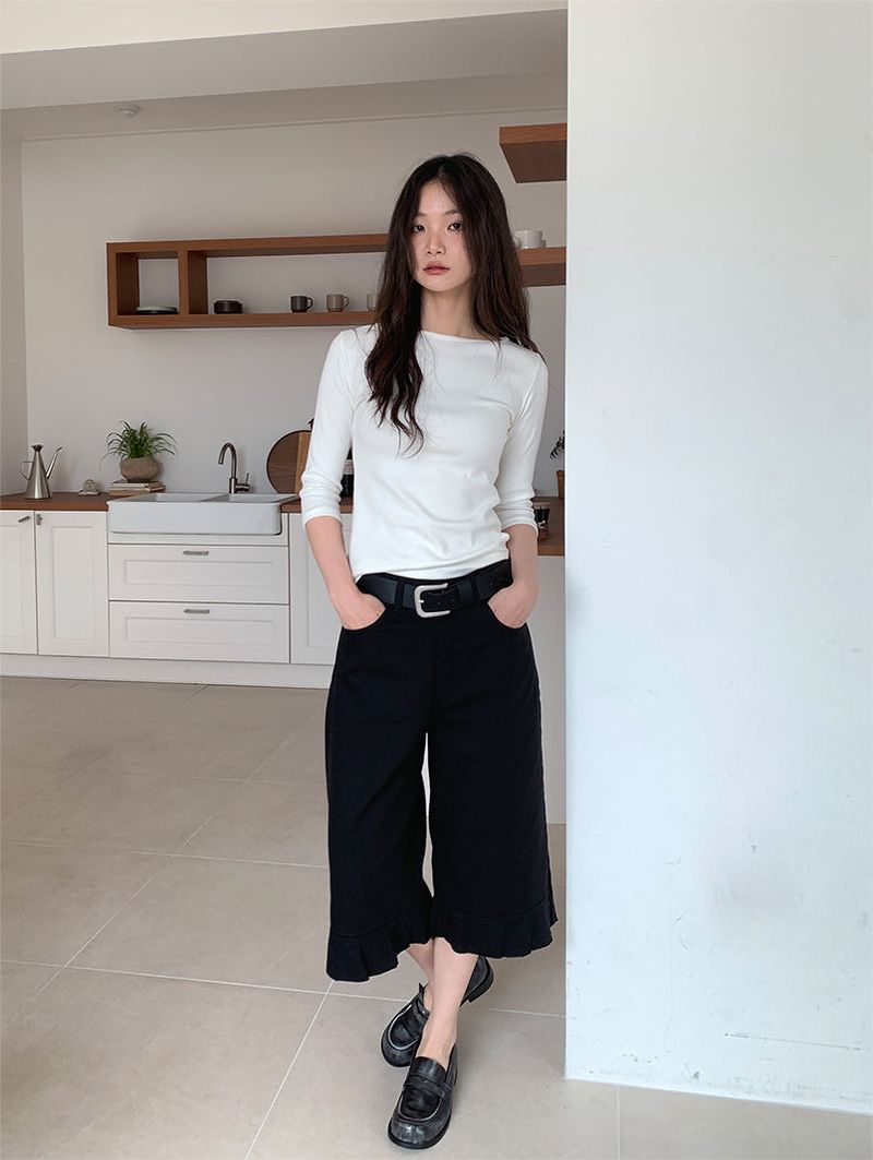 FRILL CAPRI PANTS (3C)