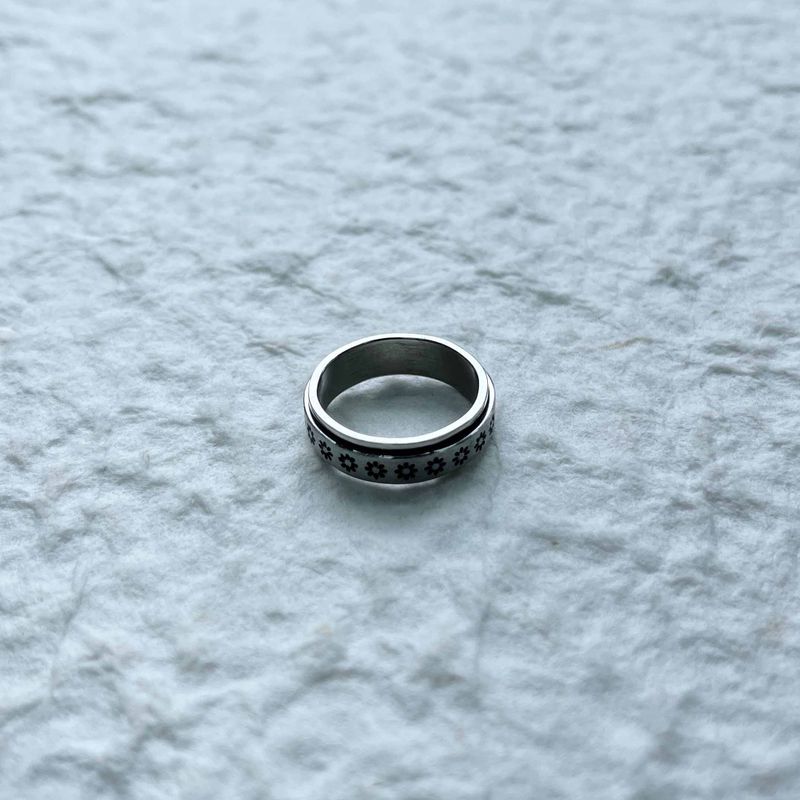 Floral Track Ring