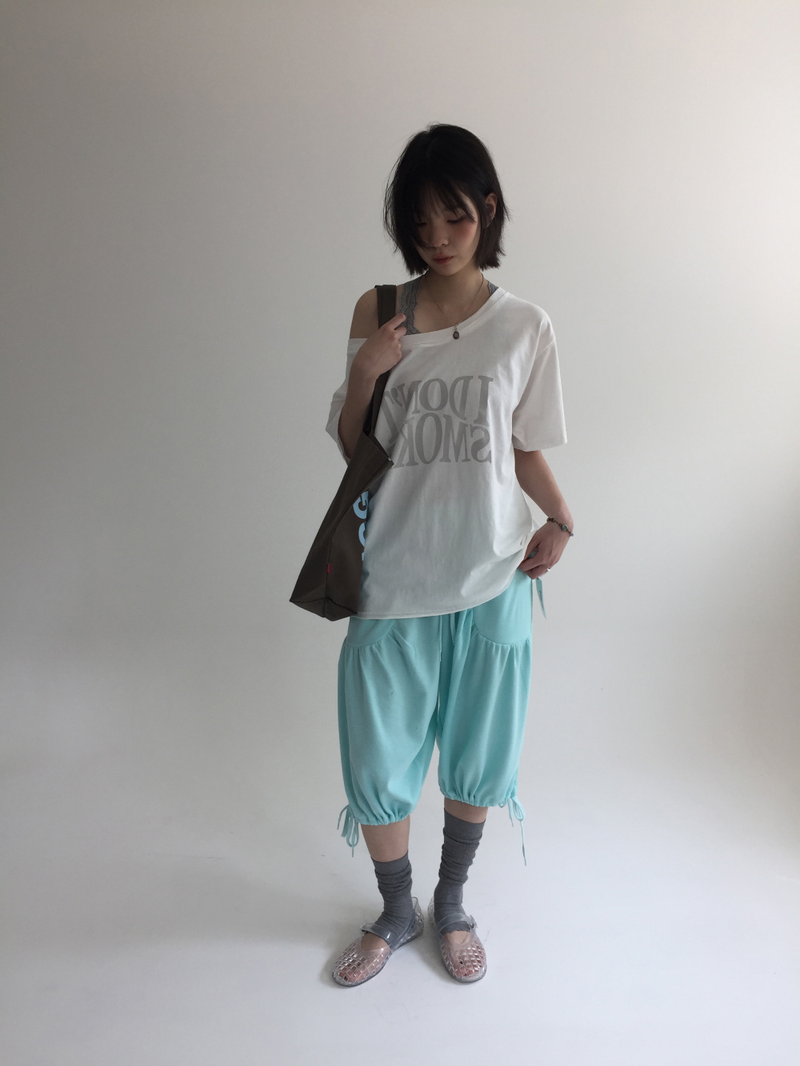 Monog off-shoulder T-shirt (2color)