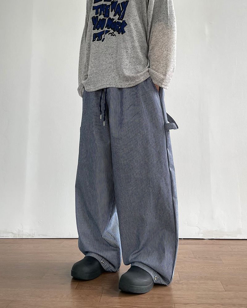 Twin Stripe Curved Pants