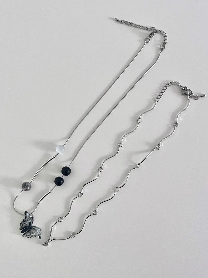 Mariposa necklace