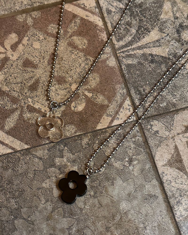 Flower pendant military string necklace