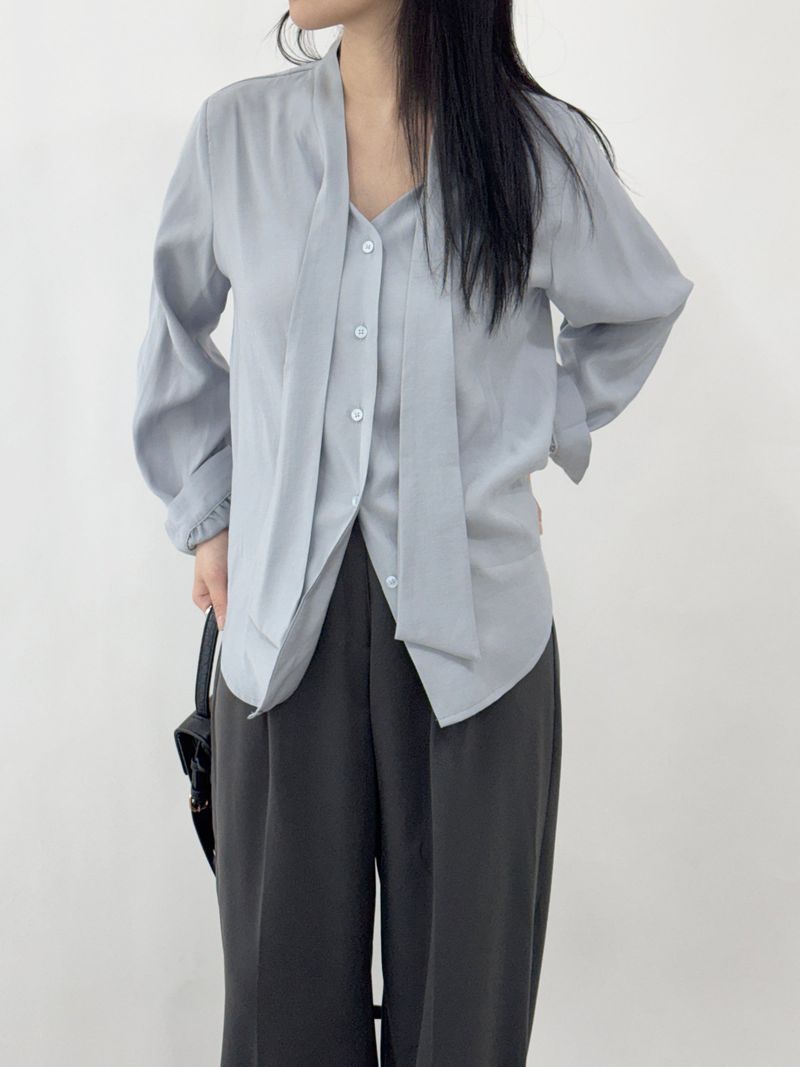 Bleak tie button long-sleeve blouse