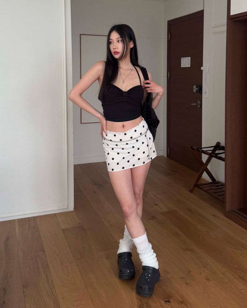 Dot mini skirt