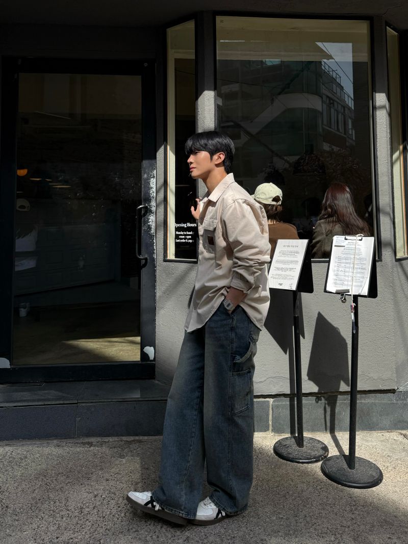 Dying patch carpenter denim