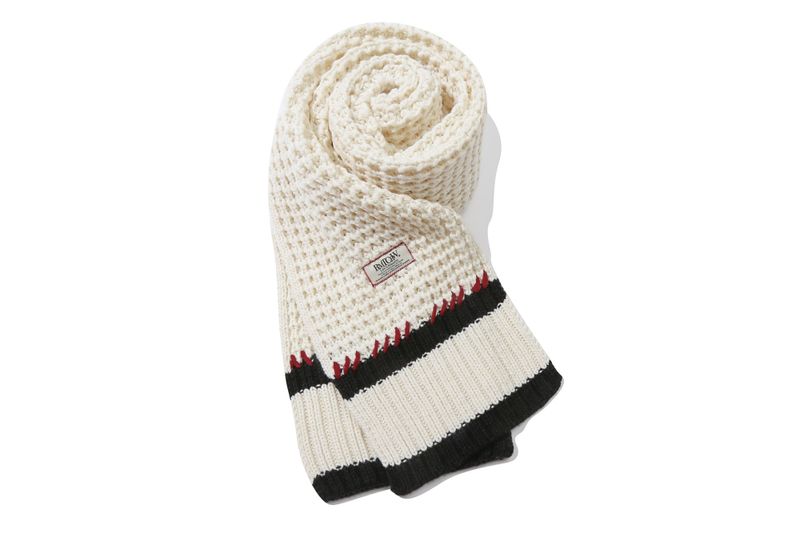 CLASSIC HAND STITCH MUFFLER