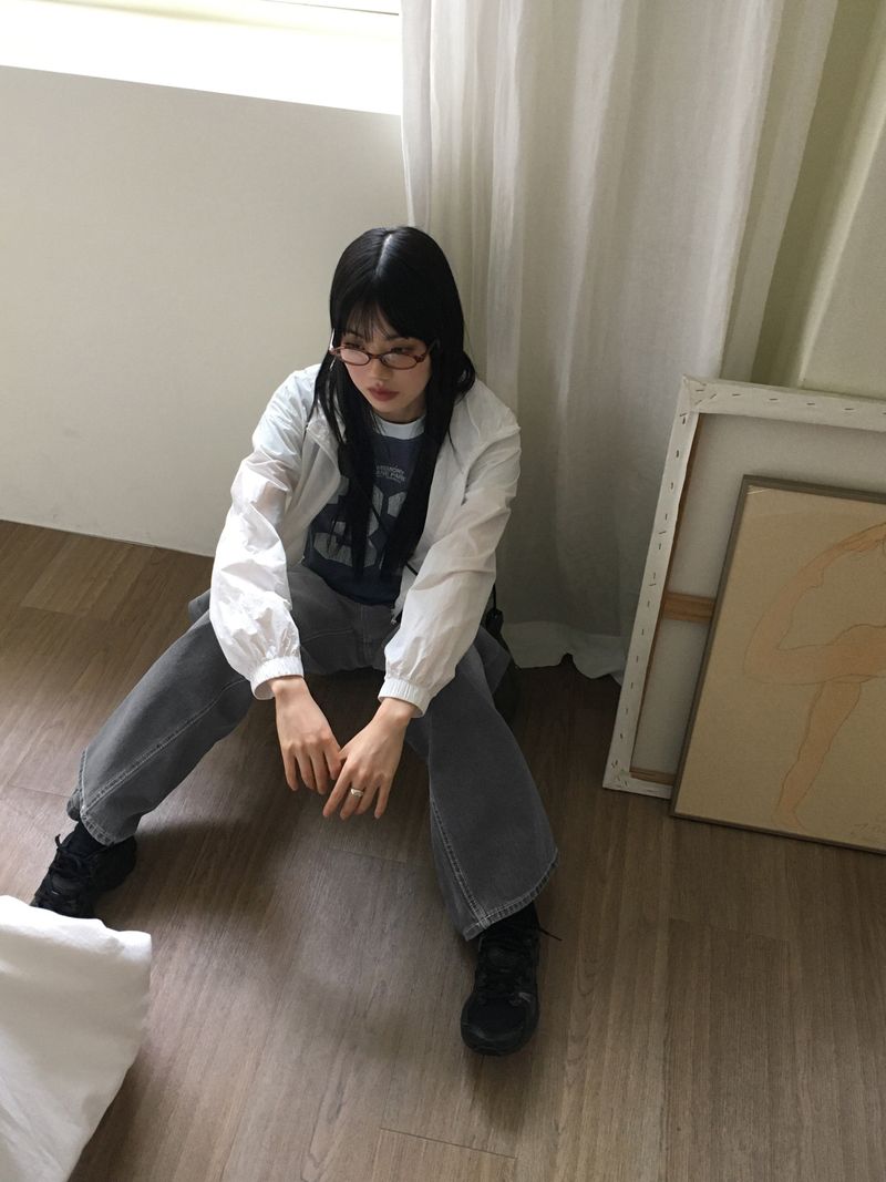 Alka cut crop hood windbreaker jumper