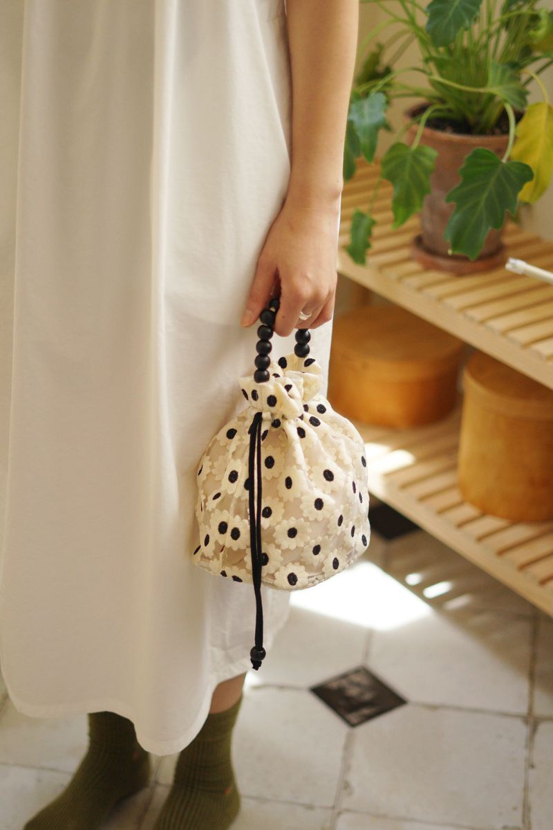 poppy bucket bag_white flower