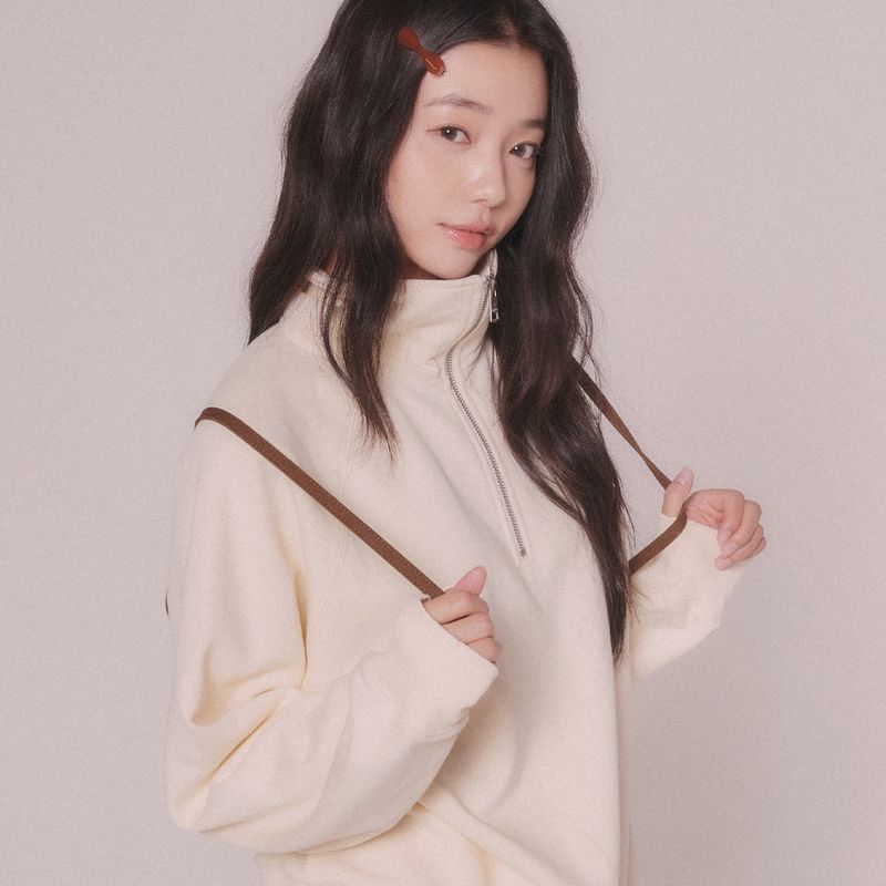 mellotory(メロートリー)の「SEMI ZIP-UP SWEAT SHIRT (CREAM)(Tops)」
