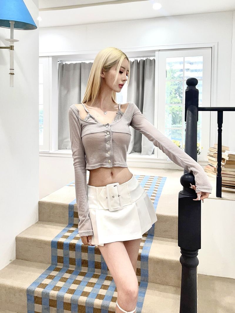 Seow(ソウ)の「1303. Bralette layered button T (3color)(Tops)」