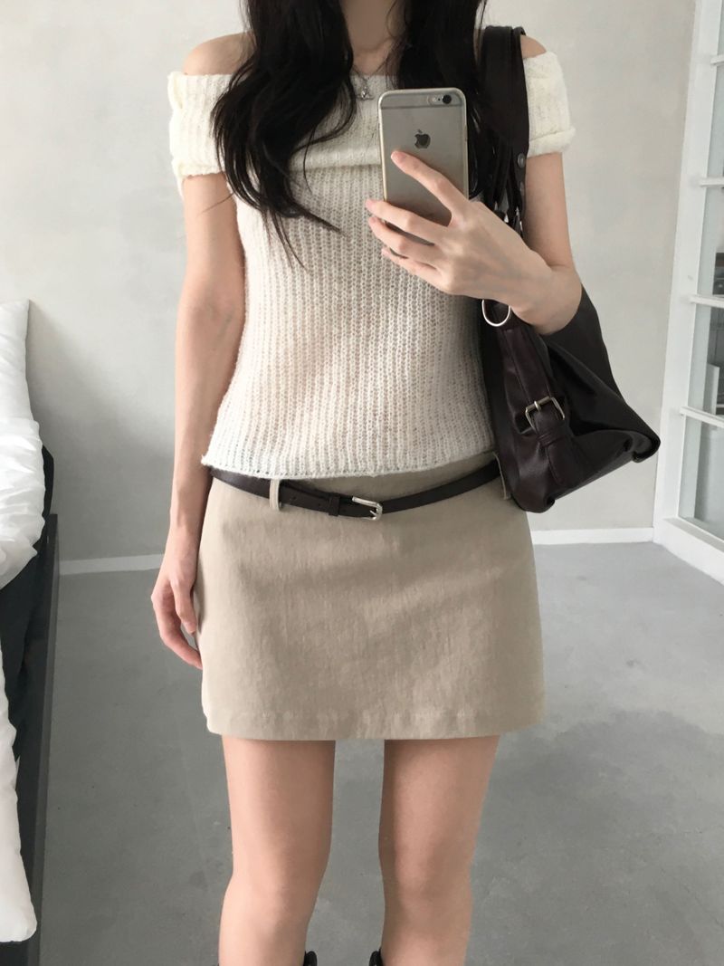 Kitten（キッテン）の「Vine Low-rise Mini Skirt (4 colors)（Skirts）」