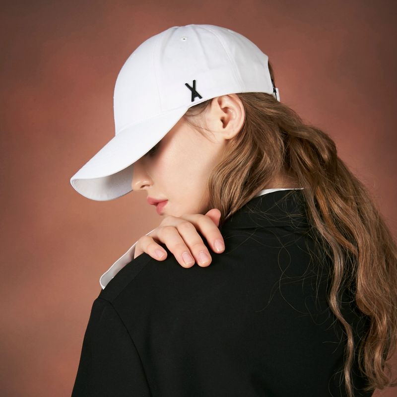 Matte stud over fit ball cap