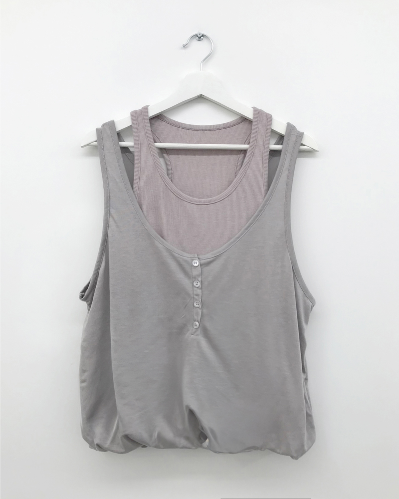 Coined layer sleeveless top (3color)