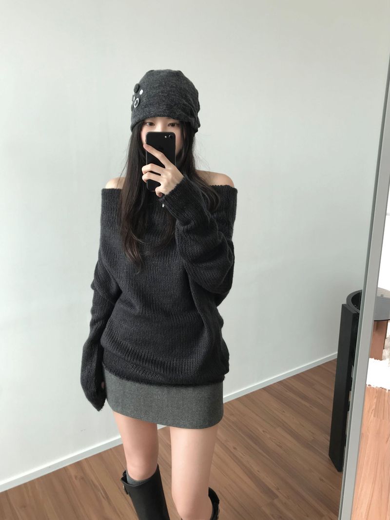 Lev wool mini skirt (2 colors)