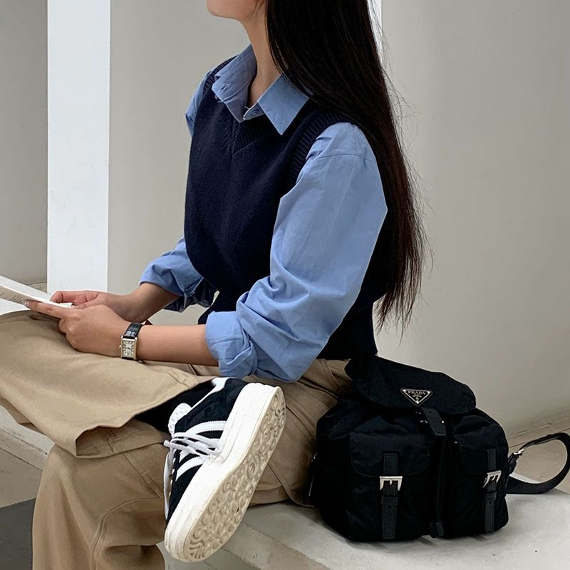 [Bellide made] Old money V-neck knit vest