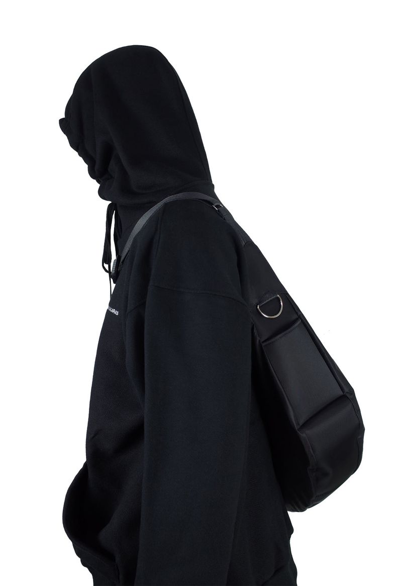 Nylon Chain Banana Bag
