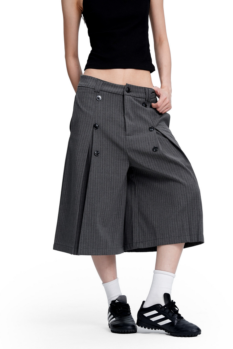CZ Basicsの「Striped Cropped Trousers(Pants)」