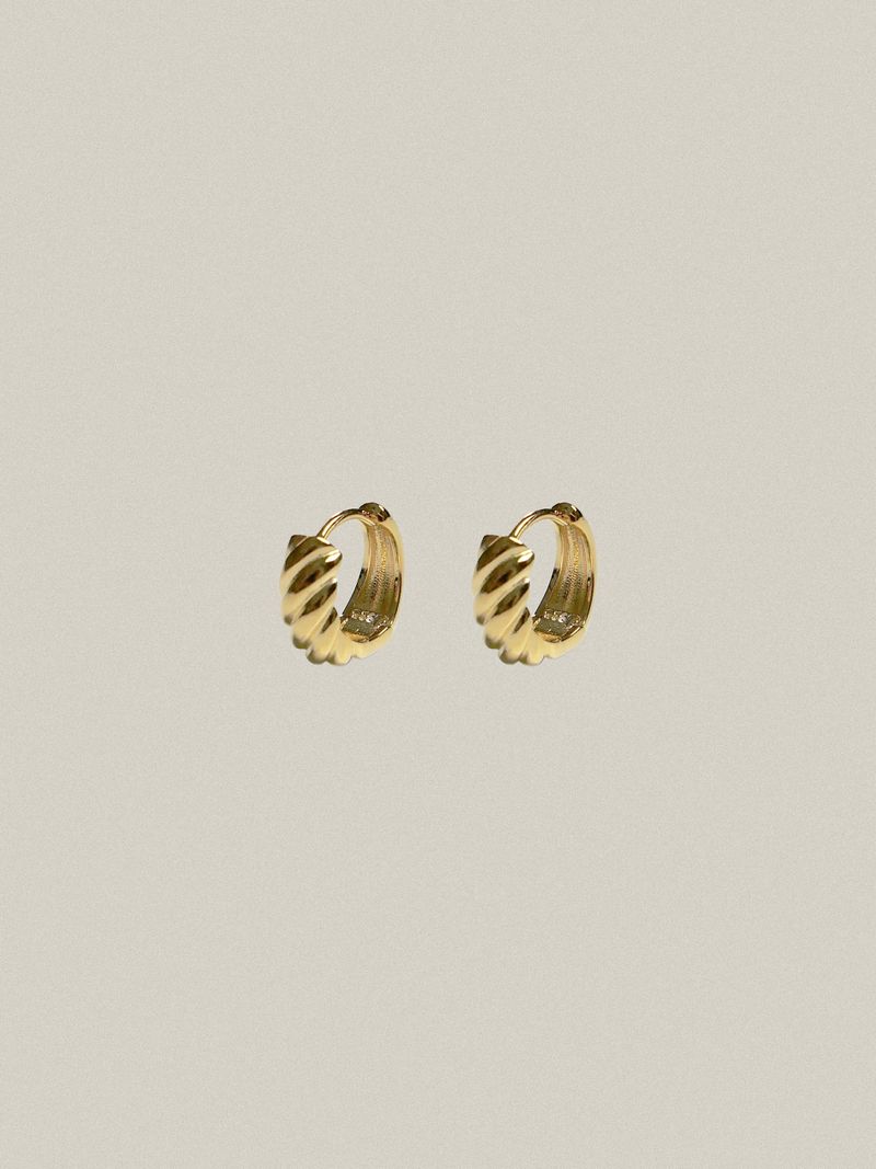 Twisted Huggies Gold