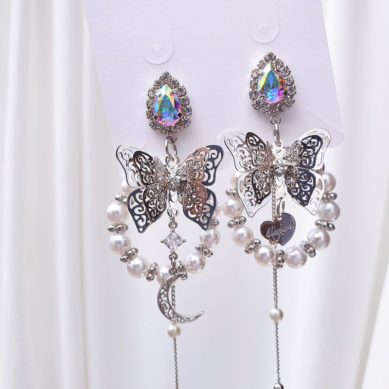 Queen Butterfly Earring