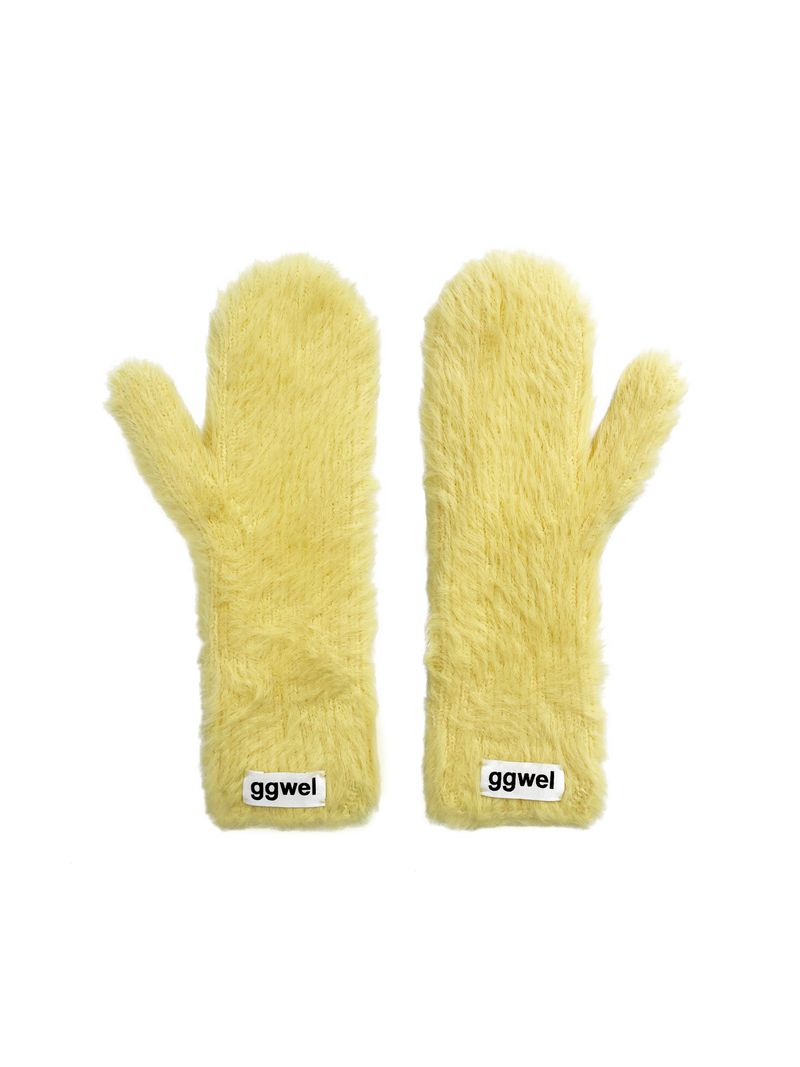 ggwel（クェル）の「フラッフィーアンゴラグローブ（ファッション小物）」