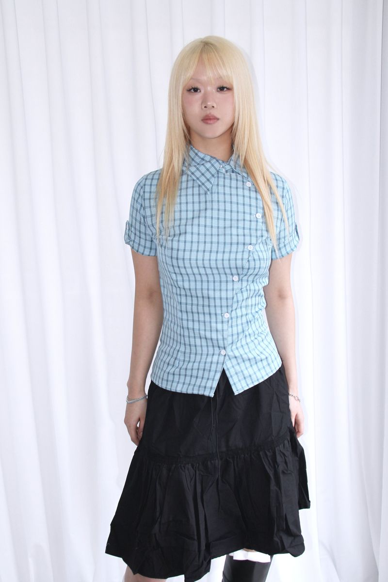 Unbalance button checke shirt blouse
