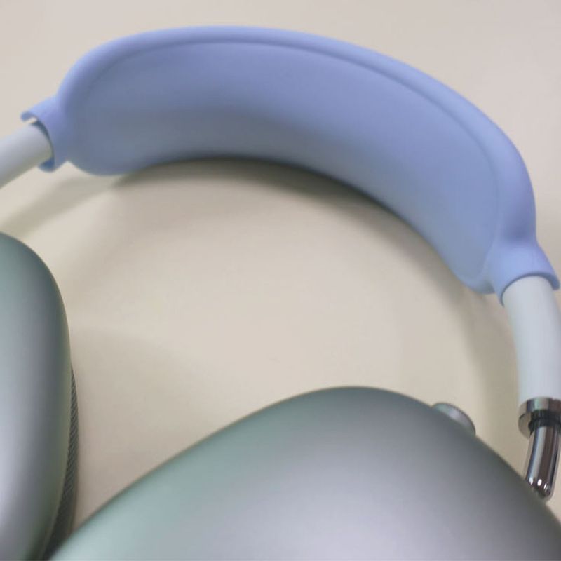 zansang(ジャンサン)の「インアンドアウトフルーツAirpodsMaxケース (+Blue Rubber band)(スマホグッズ/小物)」