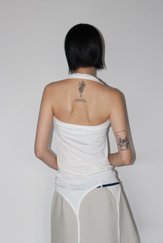 LAYERED HALTER SLEEVELESS