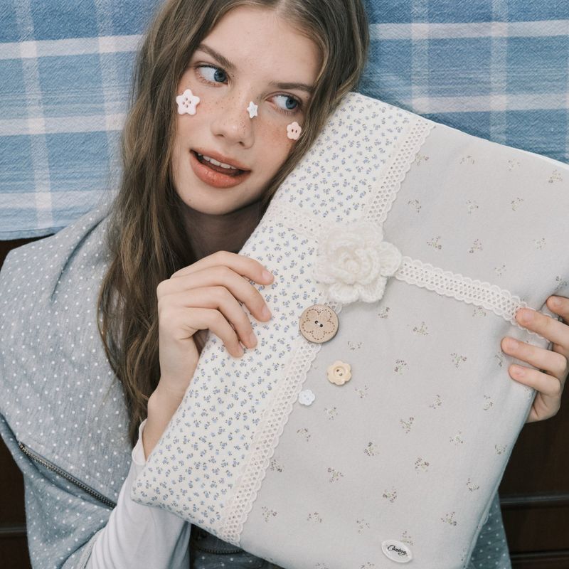 Blomming notebook pouch_mint cream