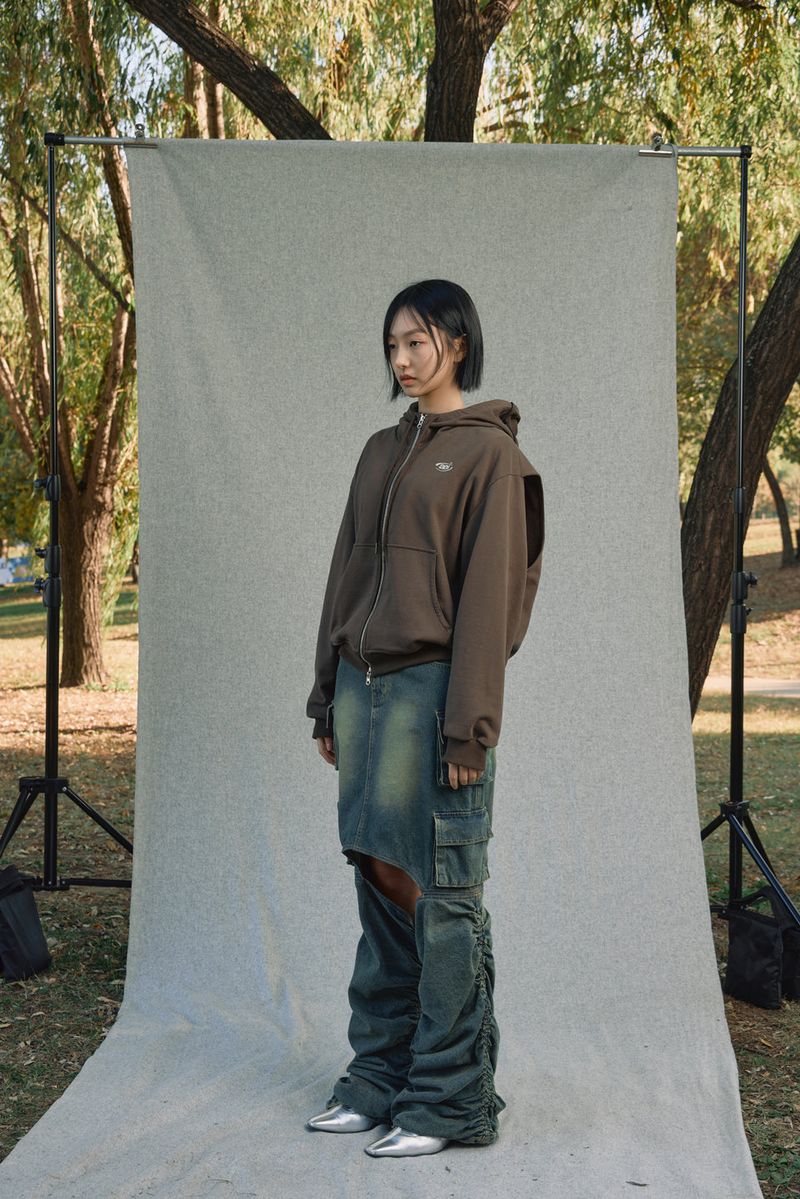 LAYERED STRING HOODIE ZIP-UP [BROWN]