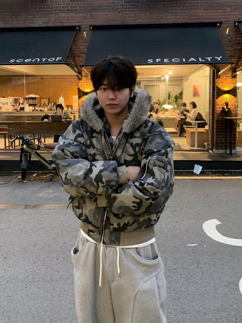 Jean Camo Raccoon Crop Puffer Jacket