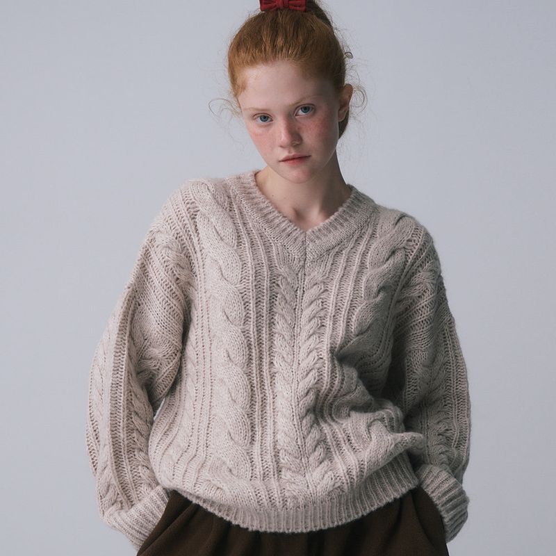 FUN FROM FUN(ファンフロムファン)の「V-NECK CABLE KNIT PULLOVER, BEIGE(Tops)」