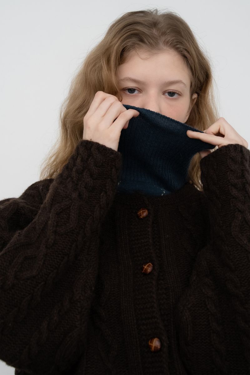 Grandma pom cardigan_brown