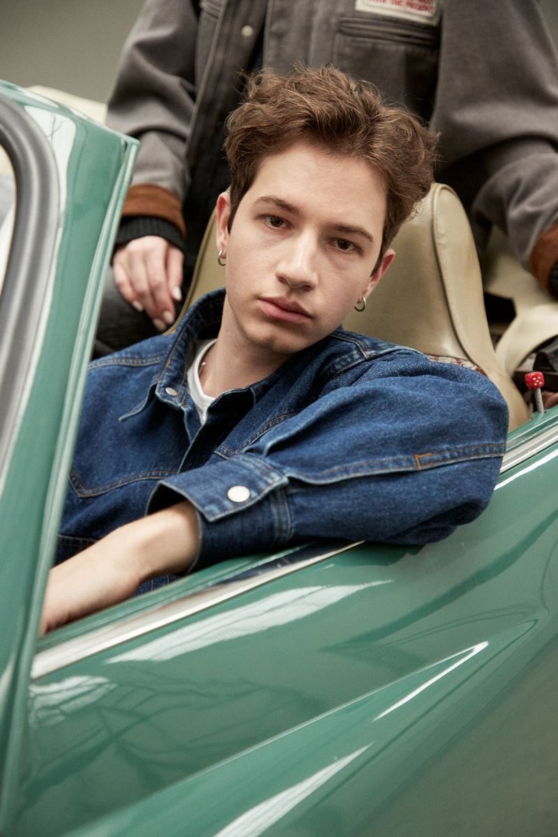 Double Pocket Point Denim Shirt