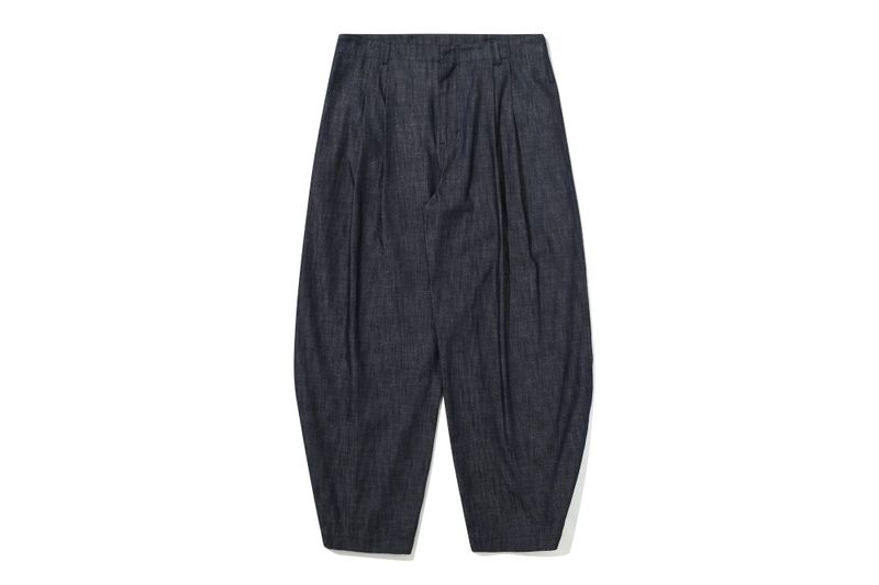 DENIM PINTUCK SLACKS