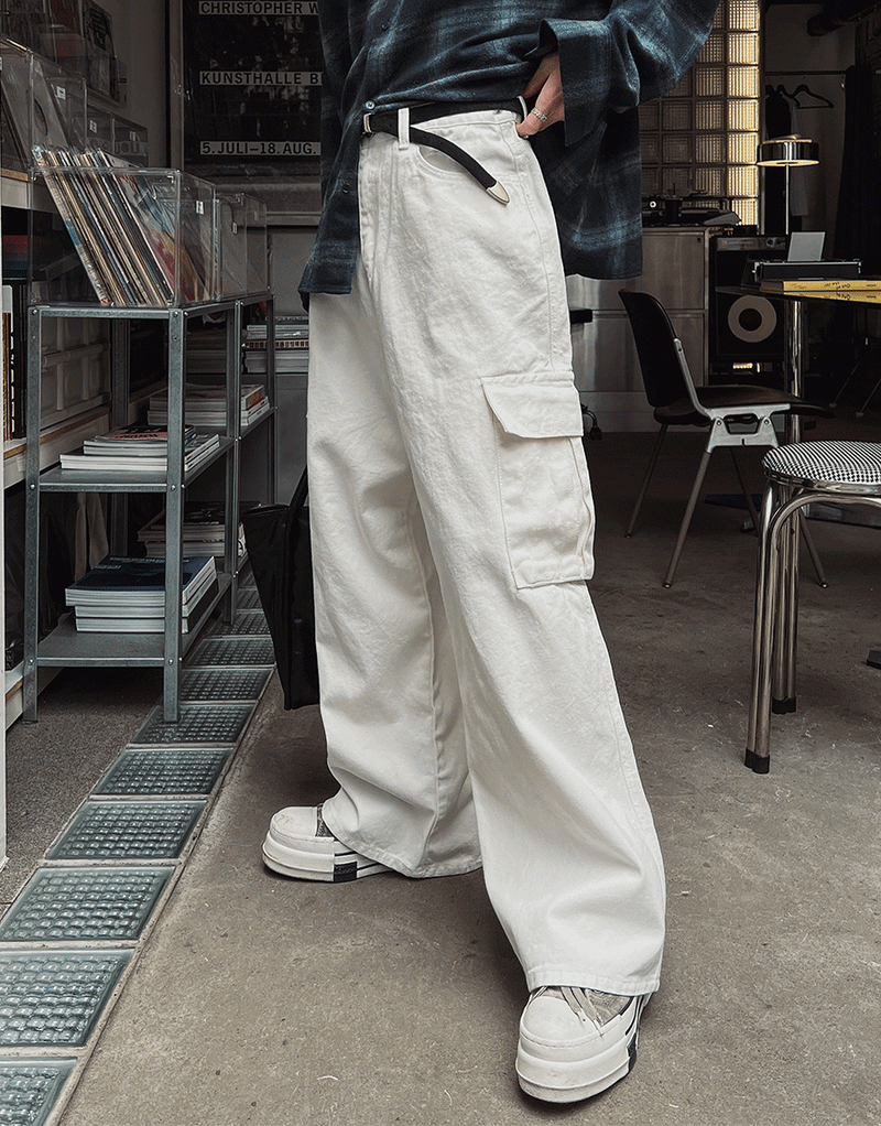 2PLAN(ツープラン)の「BOLIT WIDE CARGO PANTS(Pants)」