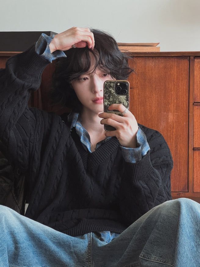 Little V-neck Cable Knit