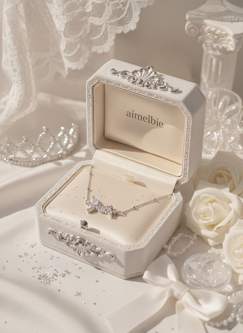 [Baby DONT Cry Yihyun Necklace/Anti-tarnish] Dreamy Crystal Semi Choker Necklace