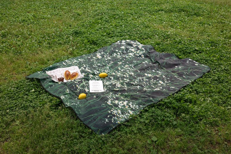 green bloom picnic mat