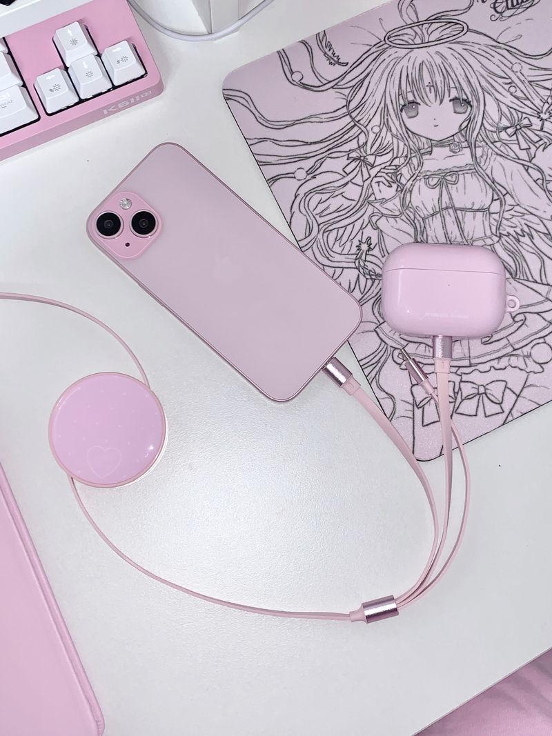 lace polka dot charging cable