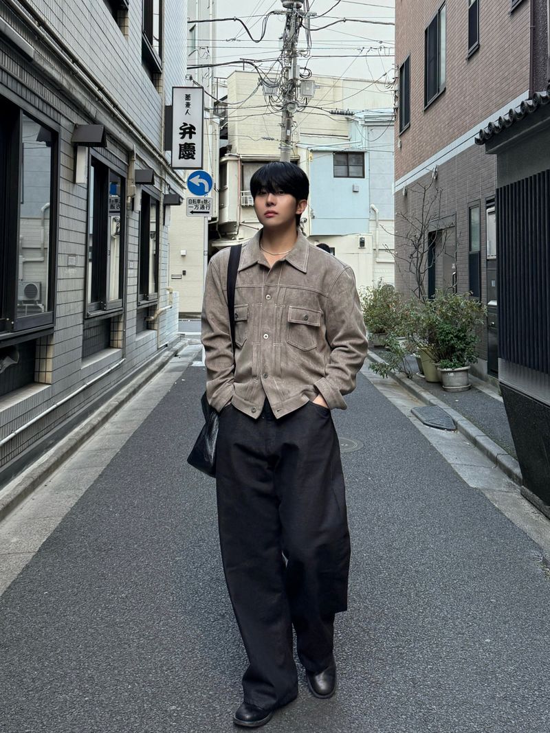 Add suede tracker jacket