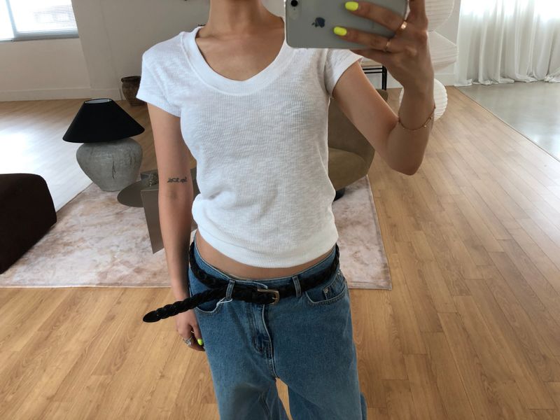 SOFT U-NECK TEE