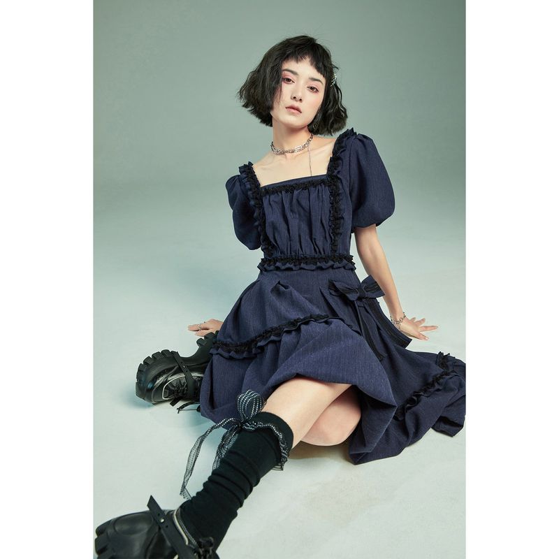 UNDORABLE（アンドレーブル）の「DARK BLUE BUBBLE-SLEEVED LACE DRESS（Dresses）」