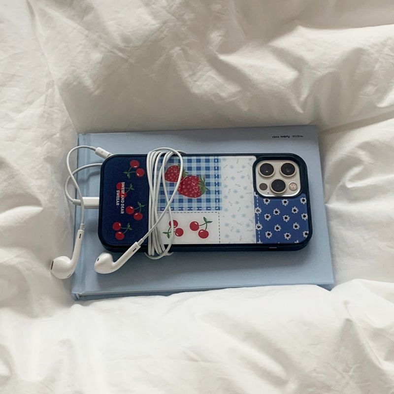 SEWING BERRY GLASS CASE