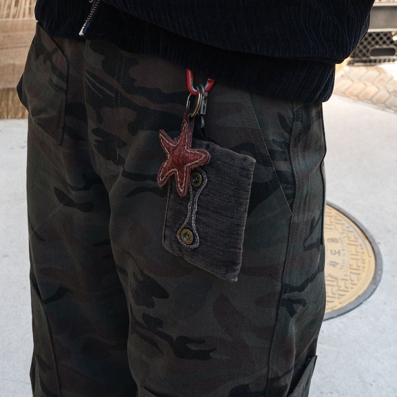 Lumping cargo pants / Camo