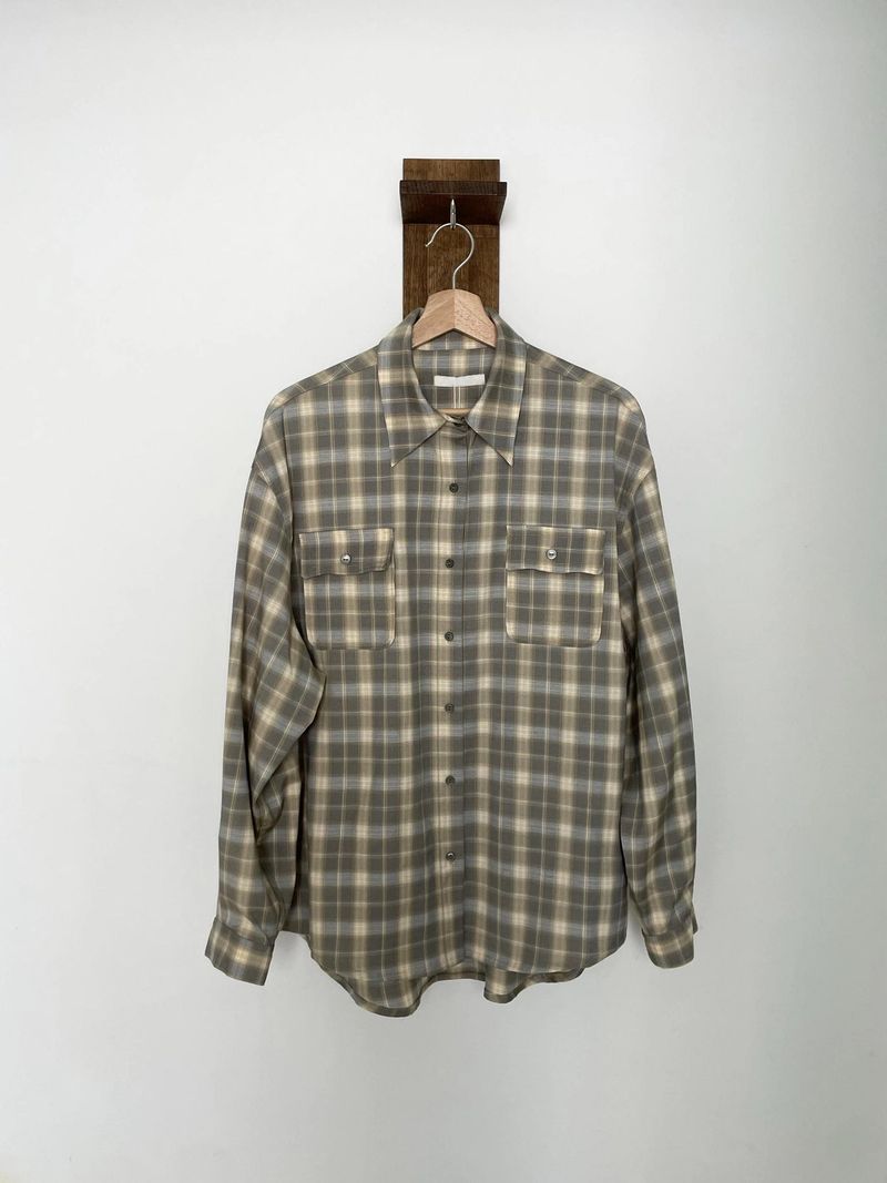 hina daily check shirts