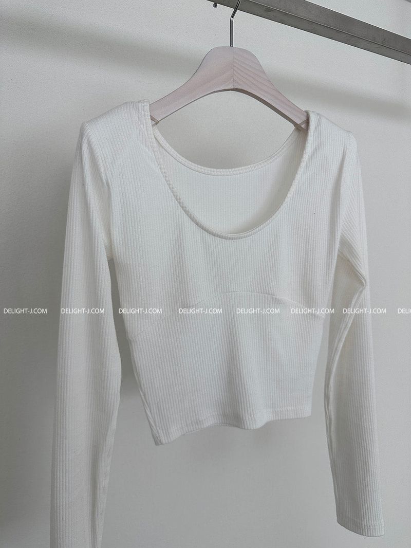 Slit Deep U-Neck Shoulder Pad T-Shirt