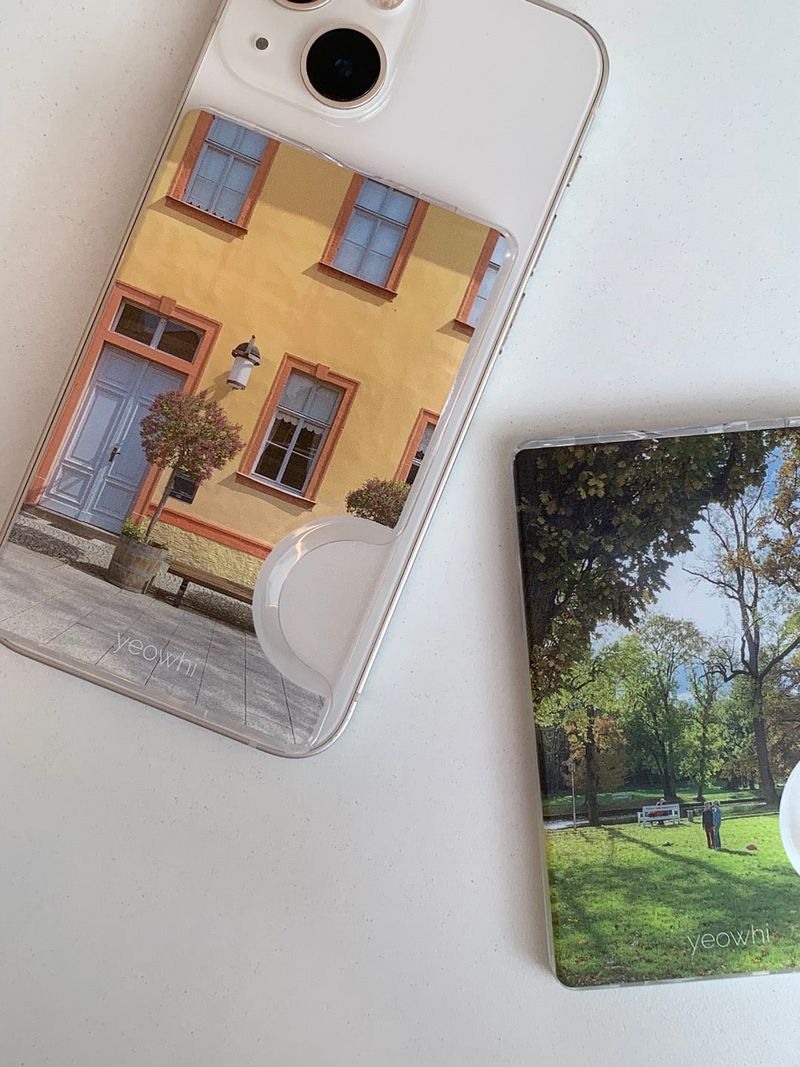 [Magsafe] sun-drenched park in Europe cardslot case