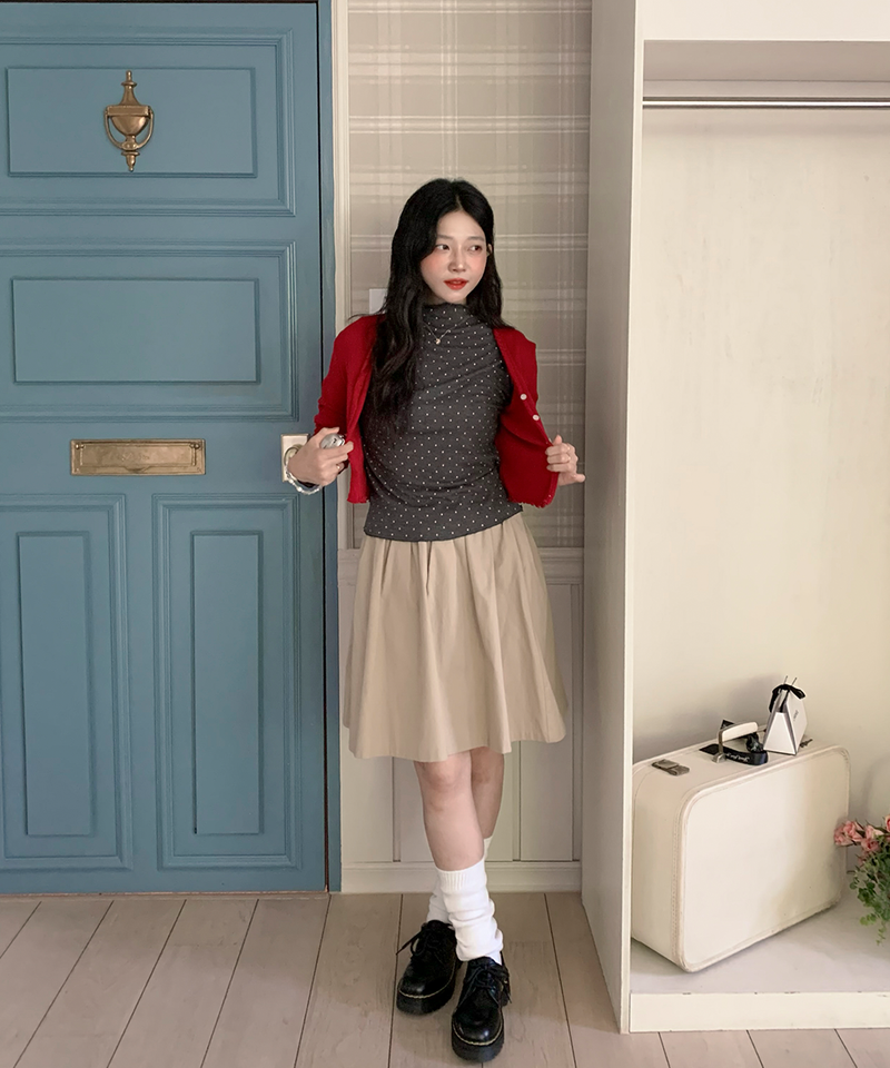 Dot Wave Turtleneck T-Shirt
