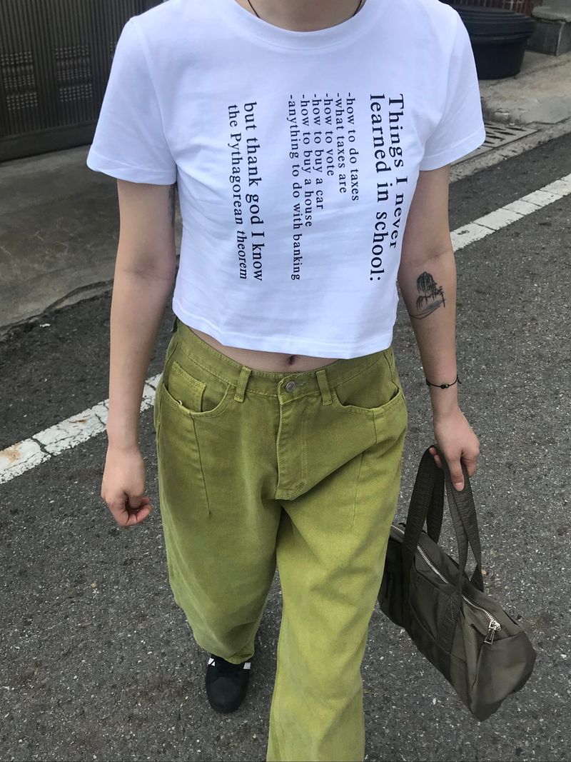 Life crop T