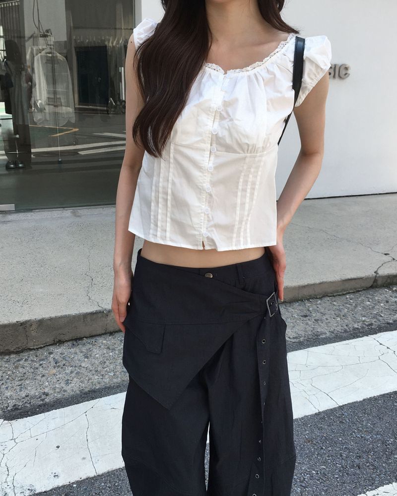 Shirring pintuck puff blouse